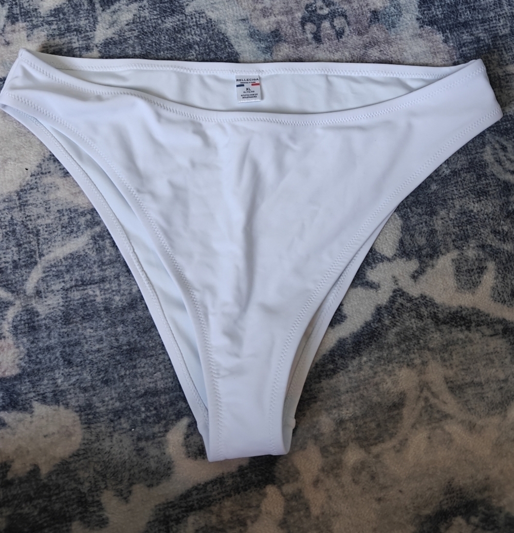 BNWOT Women's White Bikini Bottoms